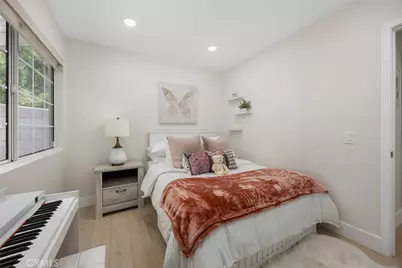 10842 Owens, Tujunga, CA 91042 - Photo 43