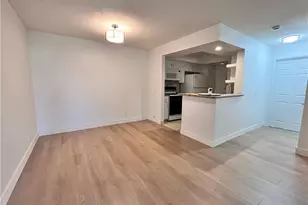 460 Oak St, Glendale, CA 91204 - Photo 9
