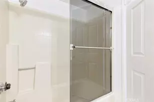460 Oak St, Glendale, CA 91204 - Photo 25