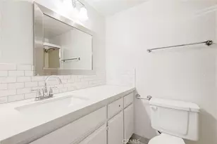 460 Oak St, Glendale, CA 91204 - Photo 23