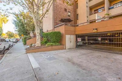 460 Oak Street #203, Glendale, CA 91204 - Photo 29