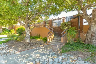 460 Oak Street #203, Glendale, CA 91204 - Photo 37