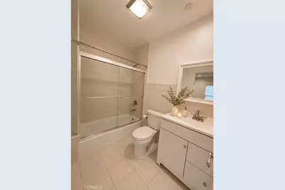 2318 N Fairview Street #101, Burbank, CA 91504 - Photo 23