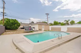 16001 Tulsa St, Granada Hills, CA 91344 - Photo 25