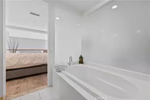 1100 Wilshire Blvd, Los Angeles, CA 90017 - Photo 25
