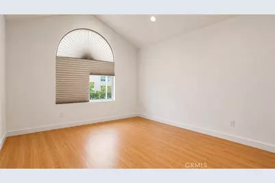 13145 Bromont Avenue #6, Los Angeles, CA 91342 - Photo 11
