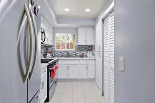 1236 N Columbus, Glendale, CA 91202 - Photo 9