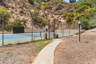 77 Barmore Ct, Glendale, CA 91206 - Photo 45