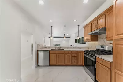 77 Barmore Ct, Glendale, CA 91206 - Photo 23