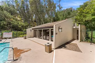 77 Barmore Ct, Glendale, CA 91206 - Photo 43