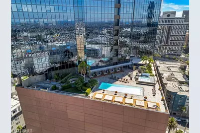1100 Wilshire Boulevard #3302, Los Angeles, CA 90017 - Photo 13