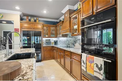 32 Mossdale Court, Azusa, CA 91702 - Photo 7