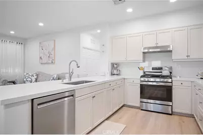 16739 Nicklaus Drive #25, Sylmar, CA 91342 - Photo 9