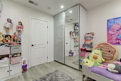 1503 Coronel, San Fernando, CA 91340 - Photo 17