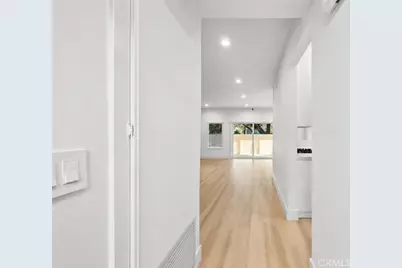 484 S Euclid #101, Pasadena, CA 91101 - Photo 3