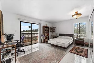 1745 Holly, Glendale, CA 91206 - Photo 23