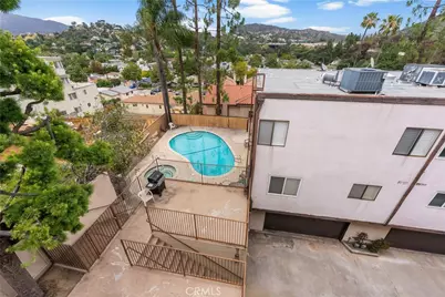 1745 Holly #302, Glendale, CA 91206 - Photo 33