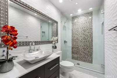1745 Holly #302, Glendale, CA 91206 - Photo 27