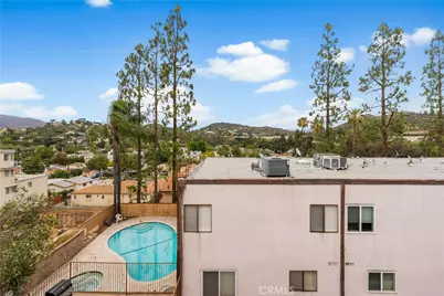 1745 Holly #302, Glendale, CA 91206 - Photo 37