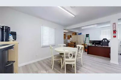 6851 Foothill Boulevard, Tujunga, CA 91042 - Photo 19
