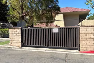 685 N Ashurst Ct, Palm Springs, CA 92262 - Photo 31