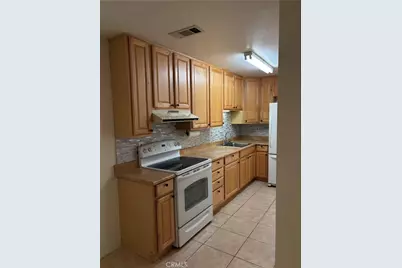 685 N Ashurst Ct #H208, Palm Springs, CA 92262 - Photo 9