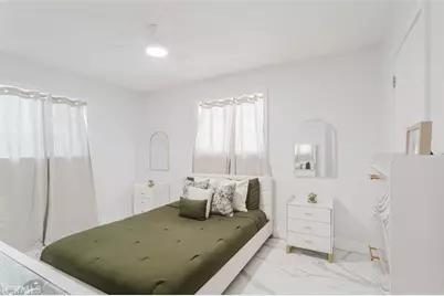 11900 Cometa Avenue, Pacoima, CA 91331 - Photo 17