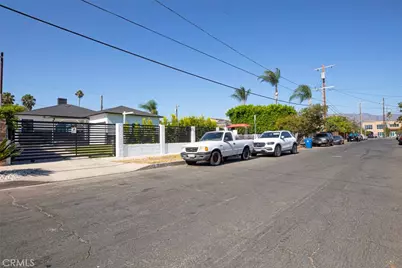 11031 Lull Street, Los Angeles, CA 91352 - Photo 5