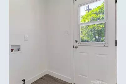 11031 Lull Street, Los Angeles, CA 91352 - Photo 17