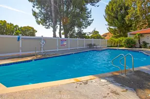 9512 Via Venezia, Burbank, CA 91504 - Photo 63