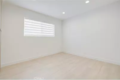 9512 Via Venezia, Burbank, CA 91504 - Photo 47