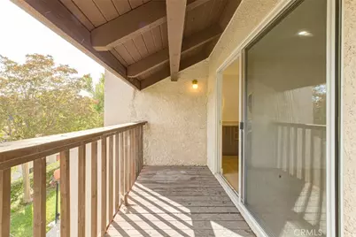 9512 Via Venezia, Burbank, CA 91504 - Photo 43