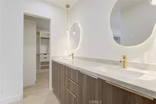 9512 Via Venezia, Burbank, CA 91504 - Photo 39