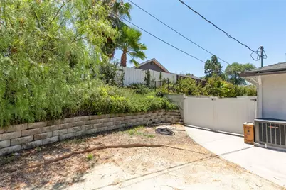 16509 Shamhart, Granada Hills, CA 91344 - Photo 49