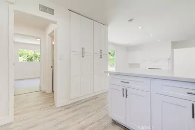 16509 Shamhart, Granada Hills, CA 91344 - Photo 17