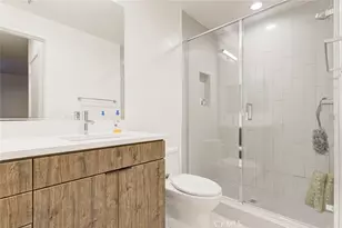 1049 N Joels Pl, Los Angeles, CA 90012 - Photo 9