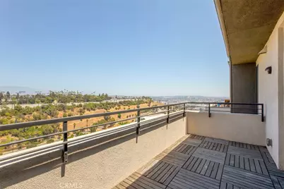1049 N Joels Place, Los Angeles, CA 90012 - Photo 33