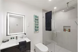 13739 Wyandotte, Los Angeles, CA 91405 - Photo 17