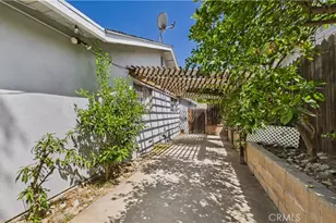 7838 Ellenbogen St, Sunland, CA 91040 - Photo 33