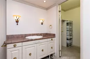 345 Pioneer Dr, Glendale, CA 91203 - Photo 21