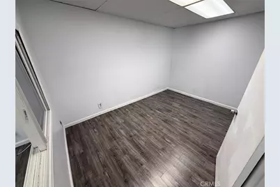 6308 Woodman Avenue #101, Van Nuys, CA 91401 - Photo 5