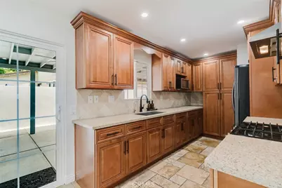 11904 Gager Street, Sylmar, CA 91342 - Photo 15