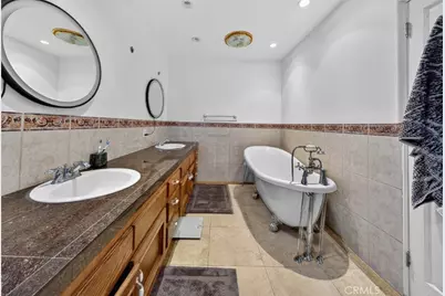 19457 Merridy Street, Northridge, CA 91324 - Photo 31