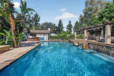 19457 Merridy Street, Northridge, CA 91324 - Photo 47