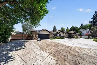 19457 Merridy Street, Northridge, CA 91324 - Photo 5