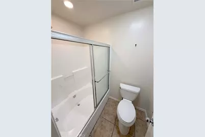 8744 Darby Avenue #14, Northridge, CA 91325 - Photo 15