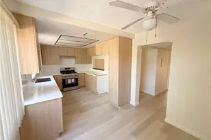 8744 Darby Ave, Northridge, CA 91325 - Photo 11