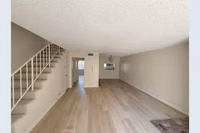 8744 Darby Avenue #14, Northridge, CA 91325 - Photo 7