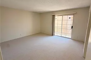 8744 Darby Ave, Northridge, CA 91325 - Photo 19