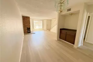 8744 Darby Ave, Northridge, CA 91325 - Photo 9
